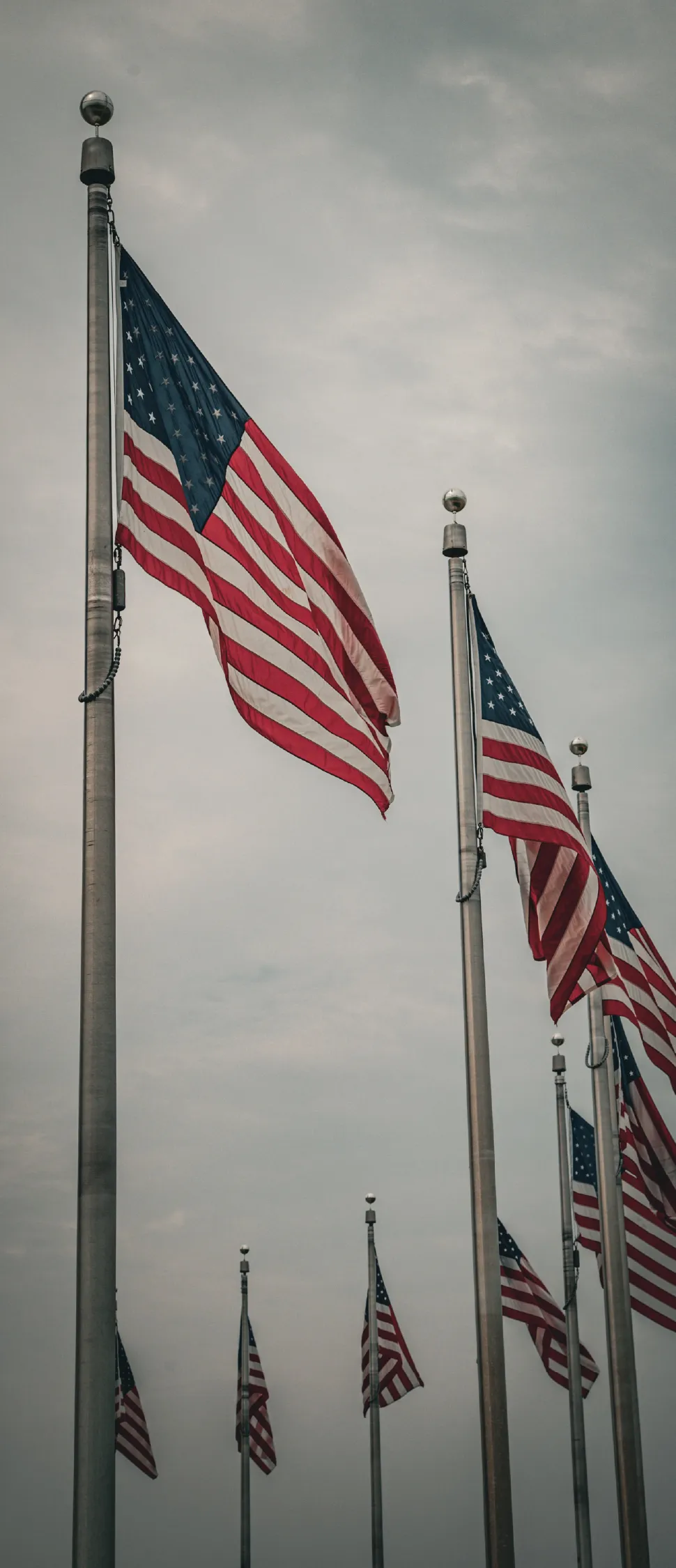 Bandeiras dos Estados Unidos ao vento